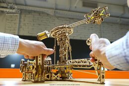 Ugears 3D dřevěné mechanické puzzle Létající stroje