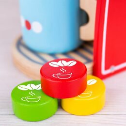 Bigjigs Toys Dřevěný kávovar, červený