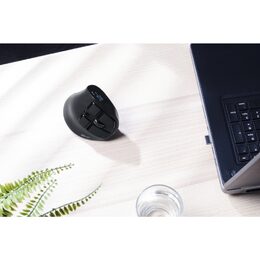 Myš Trust Voxx Rechargeable Ergonomic Wireless Mouse 23731 / optická/ 9 tlačítek/ 2400DPI - černá