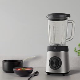 E6TB1-6ST STOLNÍ MIXÉR ELECTROLUX