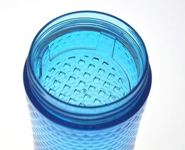 Promis TMB-45 blue Láhev na nápoje - 0,5L, plastová, uzavíratelná, držát, sítko