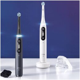 iO7 SERIES BLACK ONYX KARTÁČEK ORAL-B