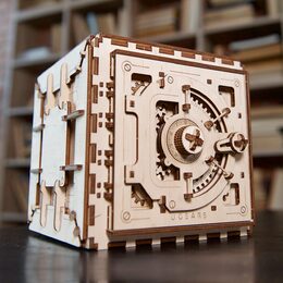 Ugears 3D dřevěné mechanické puzzle Trezor