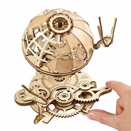 Ugears 3D dřevěné mechanické puzzle Globus