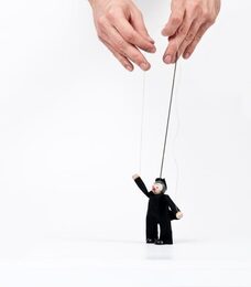 Gerlich Dřevěná loutka Vlk Richard