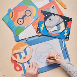 Petit Collage Magnetická kreslící tabulka vtipné obličeje - poškozený kovový obal hračky