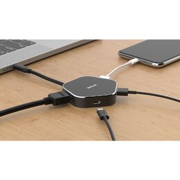 DUB-M420 4-in-1 USB-C Hub D-LINK