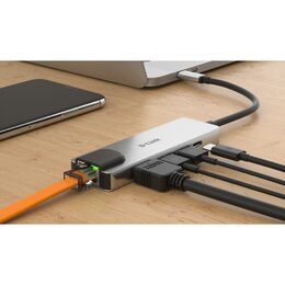 DUB-M520 5-in-1 USB-C Hub D-LINK