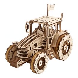 Ugears 3D dřevěné mechanické puzzle Traktor vítězí