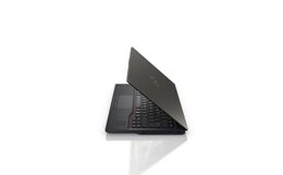 Ntb Fujitsu LifeBook E5412A R7-5875U, 14", 1920 x 1080 (FHD), RAM 16GB, SSD 512GB, AMD Radeon Graphics , FPR, Microsoft Windows 11 Pro  - černý