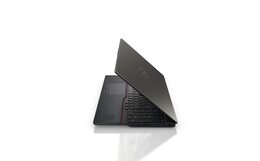 Ntb Fujitsu LifeBook E5512A R5-5675U, 15.6", 1920 x 1080 (FHD), RAM 16GB, SSD 512GB, AMD Radeon Graphics , Microsoft Windows 11 Pro  - černý