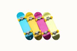 Teddies Skateboard prstový šroubovací plast 9cm s doplňky 4 barvy v krabičce 14x14x4cm