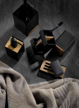 KELA Držák na zubní kartáčky Cube polyresin black KL-23688