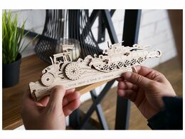 Ugears 3D dřevěné mechanické puzzle Brave UA Tractor