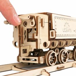 Ugears 3D dřevěné mechanické puzzle V-Express parní lokomotiva 4-6-2 s tendrem