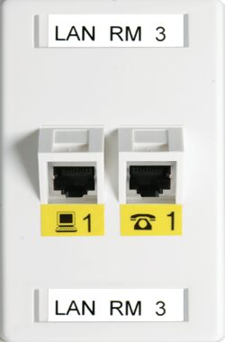 Páska Brother TZE-M31, 12mm, průsvitná matná/černá, laminovaná, délka 8m