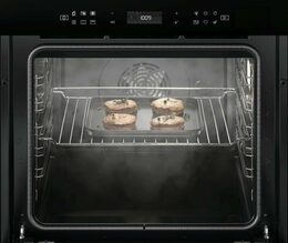 W7 OS4 4S1P BL TROUBA VESTAVNÁ WHIRLPOOL