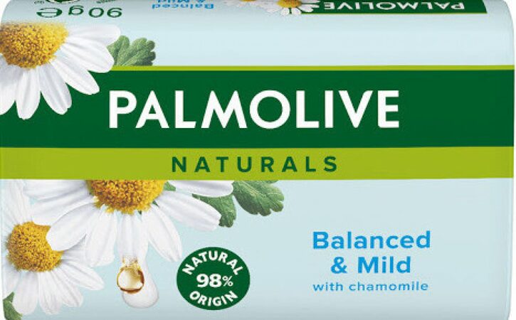 Palmolive Naturals Balanced & Mild toaletní mýdlo Chamomile & Vitamín E 90g