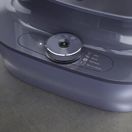 E7US1-4MN NAPAŘOVAČ ODĚVŮ ELECTROLUX