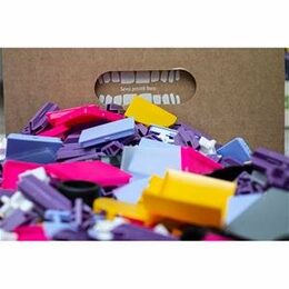 Stavebnice Seva plast Rodina Veliká 915ks v krabici 27x38x18cm
