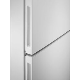 ELECTROLUX LNC7ME32W2