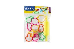 Tvořítka/Vykrajovátka NARA s válečkem plast 11ks v sáčku 15x19cm