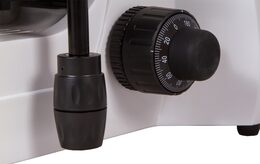 Levenhuk MED D30T LCD Digital Trinocular Microscop