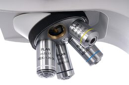 Binokulární mikroskop Levenhuk MED 40B