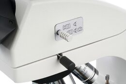 Digitální trinokulární mikroskop Levenhuk MED D40T LCD