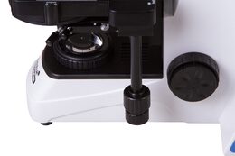 Levenhuk MED D45T LCD Digital Trinocular Microscop