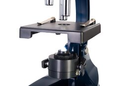 (CZ) Discovery Centi 02 Microscope