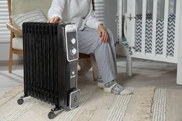 Olejový radiátor G21 Bromo černý, 11 žeber, 2500 W