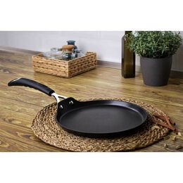 BERLINGERHAUS Pánev na palačinky s titanovým povrchem 25 cm Black Professional Line BH-6128