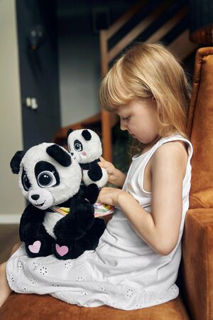 Hračka Tm toys Mami & BaoBao Interaktivní Panda s miminkem