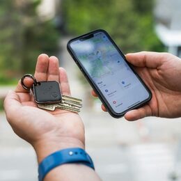 Smart tracker Tag, Find My, černý FIXED