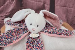 Doudou Dárková sada - plyšový králíček muchláček