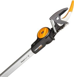 Fiskars PowerGear X univerzální teleskopické nůžky UPX82 1023625