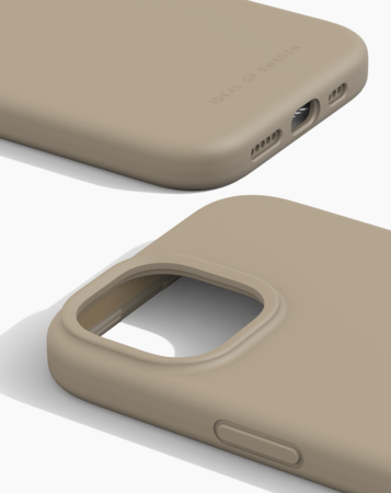 Silikonový ochranný kryt iDeal Of Sweden pro iPhone 15 Beige
