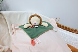 Doudou Plyšový muchláček lev Couleurs Savane 25 cm