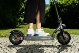 Elektrická koloběžka GoGEN VOYAGER 500W S 801B, černá, APP