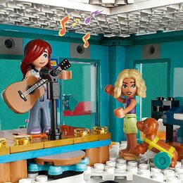 Komunitní cent.vměst.Heartlake41748 LEGO