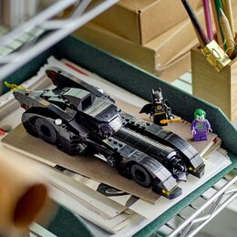 Batman vs. Joker: Honička v Batmobilu