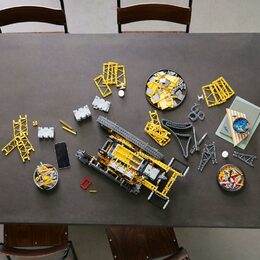 Pásový jeřáb Liebherr LR 13000 42146