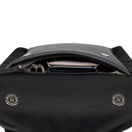 Riva Case 8521 Urban batoh 12.9 - 13.3", černý