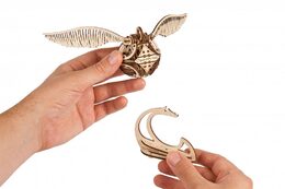 Ugears 3D dřevěné mechanické puzzle Zlatonka, Harry Potter