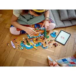 Dobrodružný tábor s vod. sporty42626LEGO