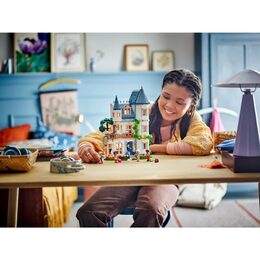 Hotel na zámku 42638 LEGO