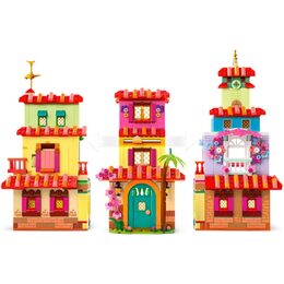 Kouzelný dům Madrigalových 43245 LEGO