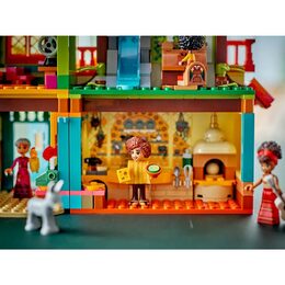 Kouzelný dům Madrigalových 43245 LEGO
