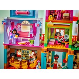 Kouzelný dům Madrigalových 43245 LEGO